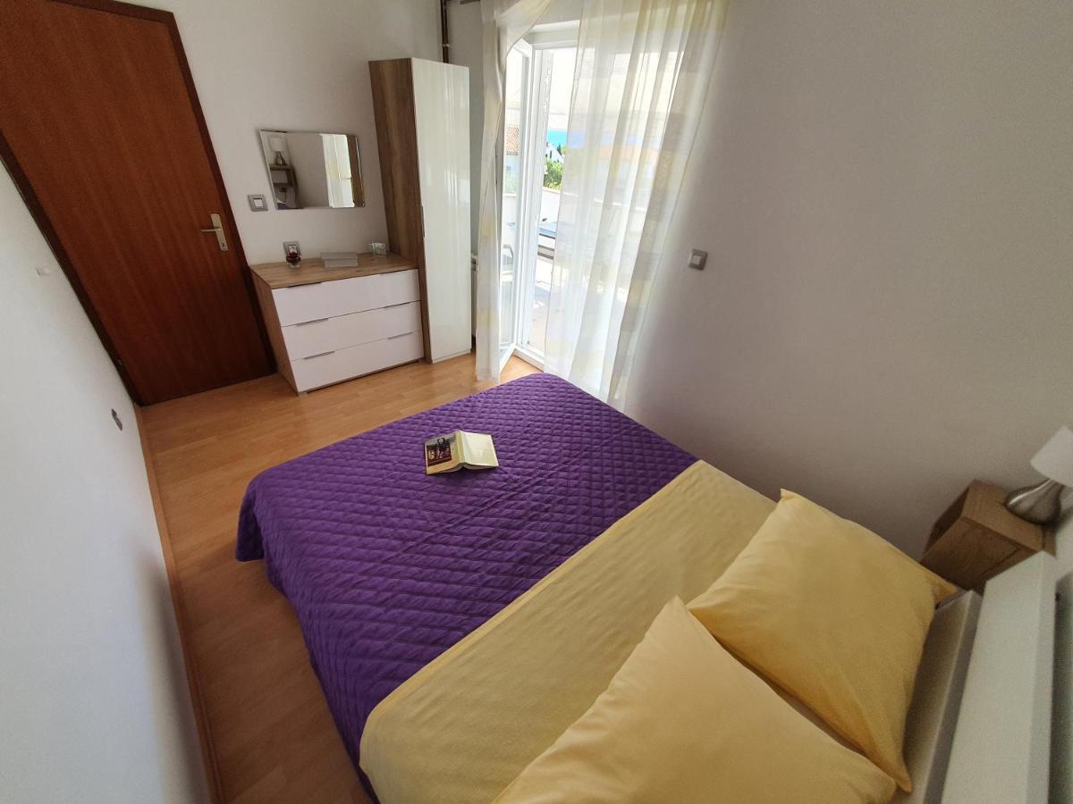 Apartmani Alta Krk Town Exterior foto